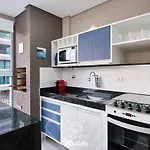 Estúdio CONFORTÁVEL, MODERNO, com Wifi e Ar Condicionado, no Itaguá em Ubatuba